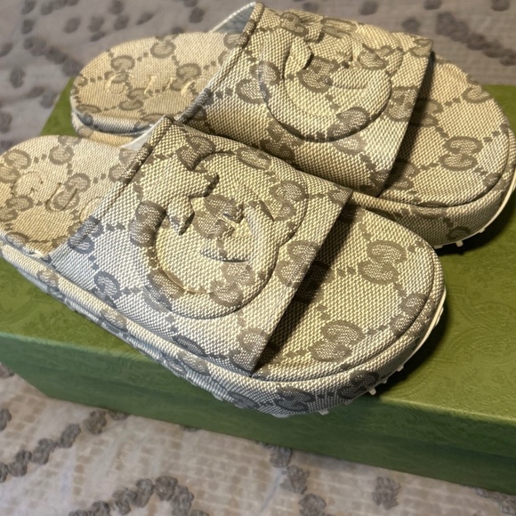 Gucci platform slides - Picture 1 of 3